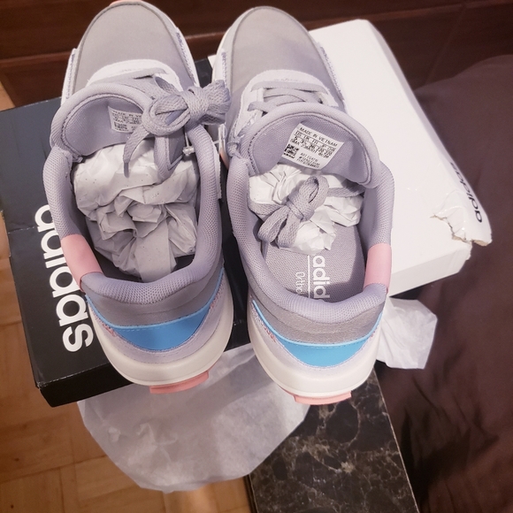 ADIDAS RETRORUN WOMEN SNEAKERS - Picture 9 of 15